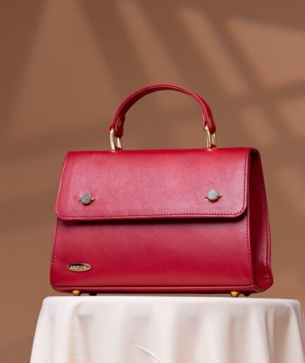 Sac Wurus mini en cuir grainé, collection NDANANE – Soxnasi maroquinerie Dakar